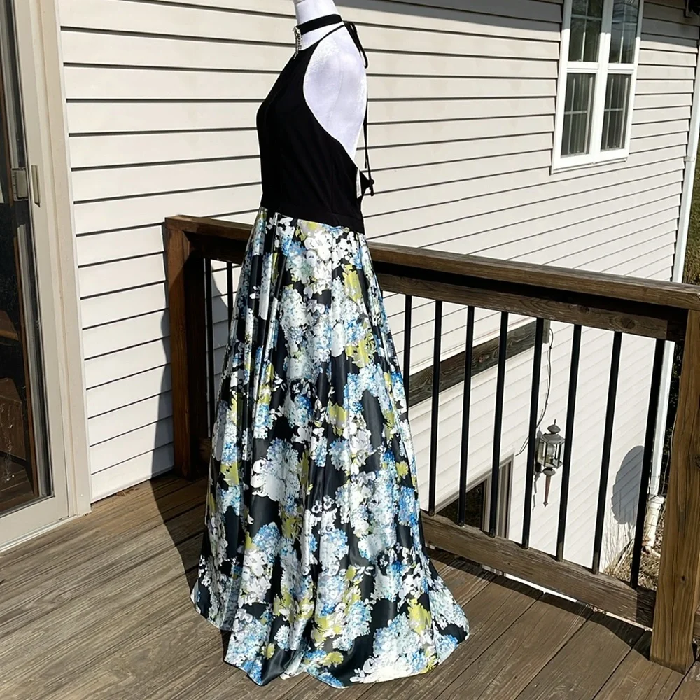 Gorgeous Halter Gown by Blondie Nites - Picture 1 of 17